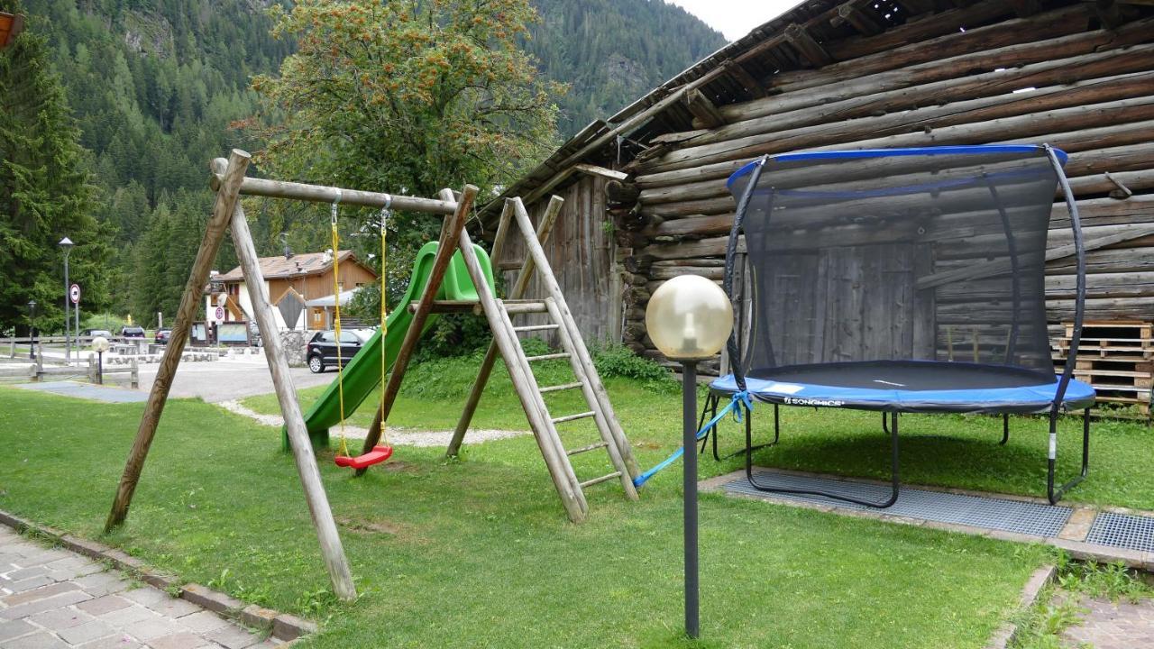 Villa Artic Apartments Campitello di Fassa Dış mekan fotoğraf